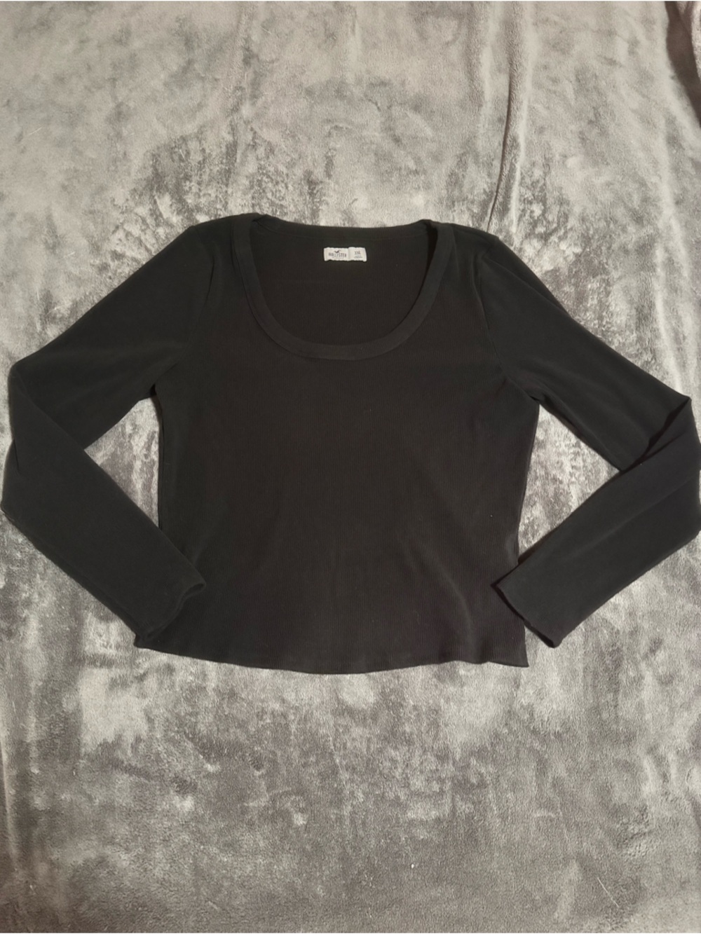 3/$15 🌟 Hollister XXL Black Scoop Neck Crop Long Sleeve Ribbed Top